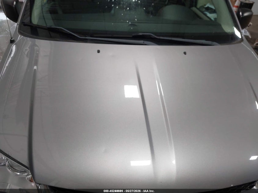 2019 Dodge Grand caravan VIN 2C4RDGBG8KR659449 IAAI salvage auction — HAIL, SF97 (Kansas), sold $9,700 on 2026-07-09 (photo 6)