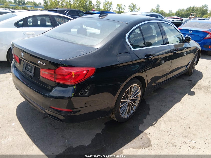 2019 BMW 5er VIN WBAJE7C54KWW44328 IAAI salvage auction — HAIL, Salvage Title, sold $12,825 on 2026-07-07 (photo 4)