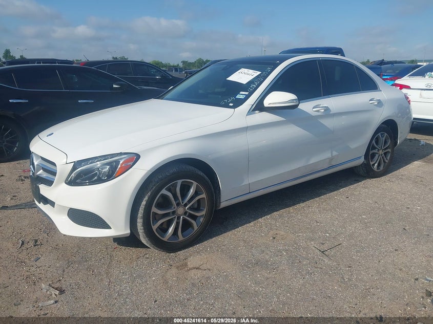 2015 Mercedes-benz C-klasse VIN 55SWF4KB2FU006728 IAAI salvage auction — LEFT SIDE, Salvage Title, sold $7,550 on 2026-08-19 (photo 2)