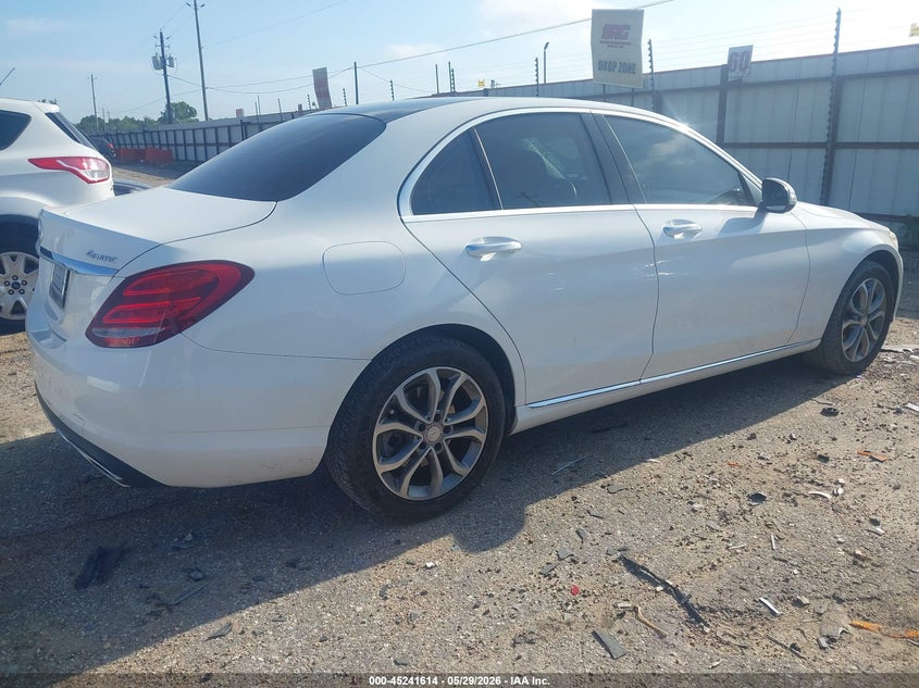 2015 Mercedes-benz C-klasse VIN 55SWF4KB2FU006728 IAAI salvage auction — LEFT SIDE, Salvage Title, sold $7,550 on 2026-08-19 (photo 4)