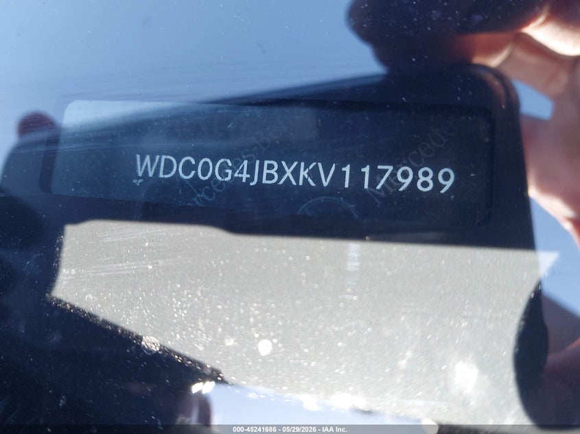 2019 Mercedes-benz Glc VIN WDC0G4JBXKV117989 IAAI salvage auction — SIDE, Salvage Title, sold $6,200 on 2026-07-23 (photo 9)