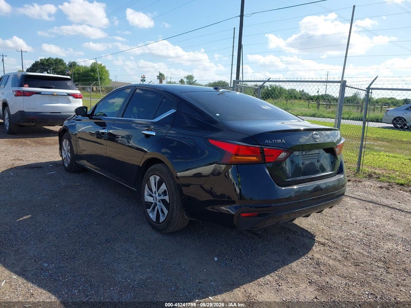 2025 Nissan Altima VIN 1N4BL4BV0SN303338 IAAI salvage auction — LEFT FRONT, Salvage Title, sold $7,600 on 2026-08-01 (photo 3)