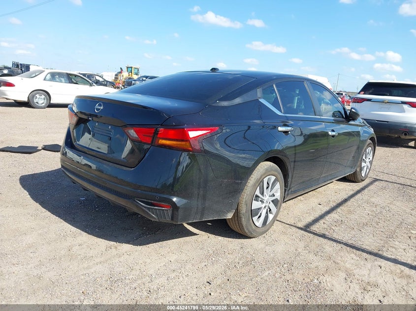 2025 Nissan Altima VIN 1N4BL4BV0SN303338 IAAI salvage auction — LEFT FRONT, Salvage Title, sold $7,600 on 2026-08-01 (photo 4)