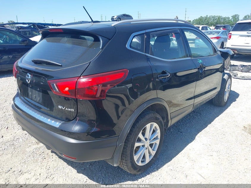2018 Nissan Rogue VIN JN1BJ1CR3JW286935 IAAI salvage auction — RIGHT FRONT, Salvage Title, sold $2,000 on 2026-07-29 (photo 4)