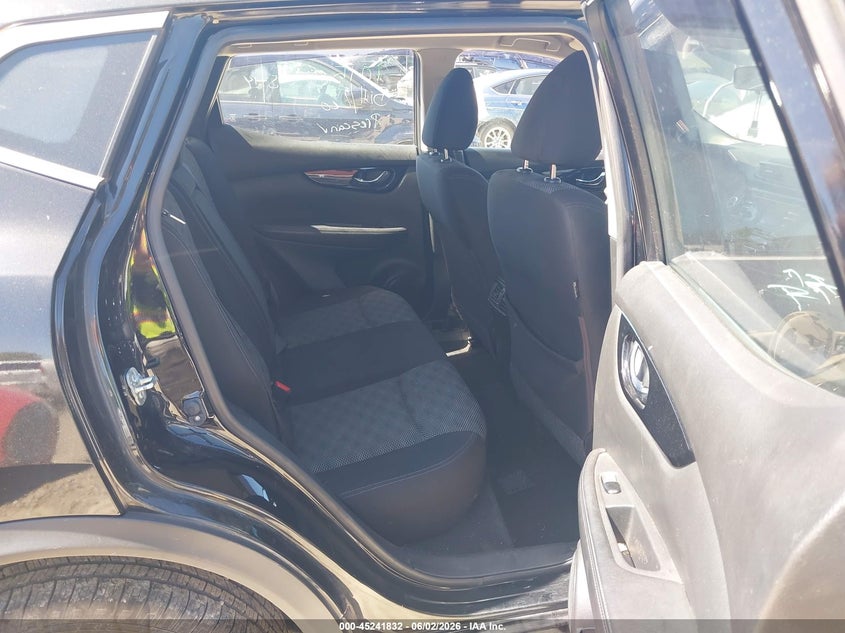 2018 Nissan Rogue VIN JN1BJ1CR3JW286935 IAAI salvage auction — RIGHT FRONT, Salvage Title, sold $2,000 on 2026-07-29 (photo 8)