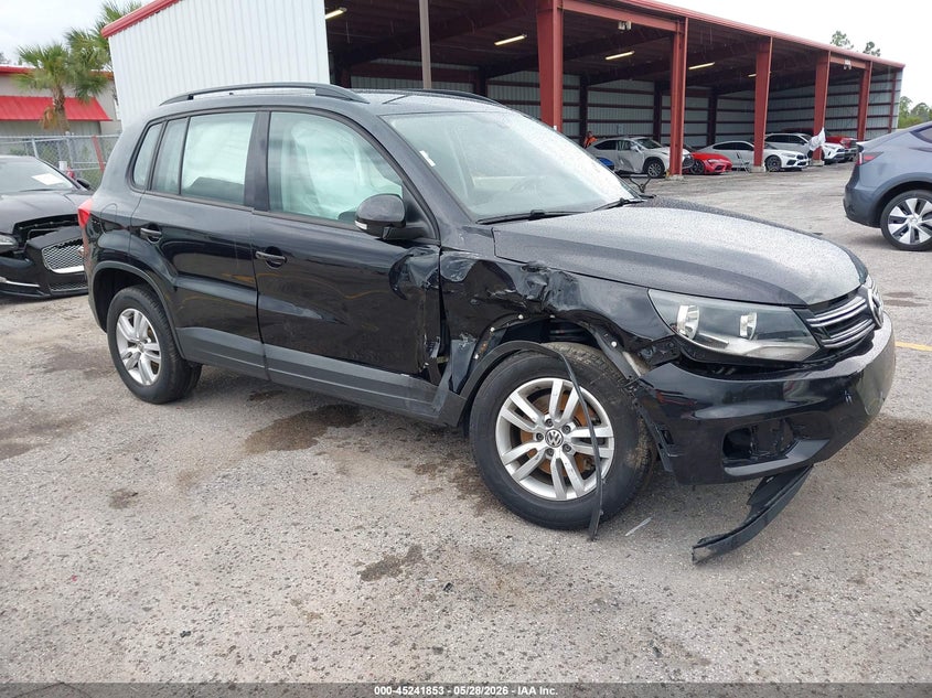 2017 Volkswagen Tiguan VIN WVGBV7AX3HW509616 IAAI salvage auction — RIGHT FRONT, Salvage Title, sold $2,200 on 2026-08-11 (photo 1)