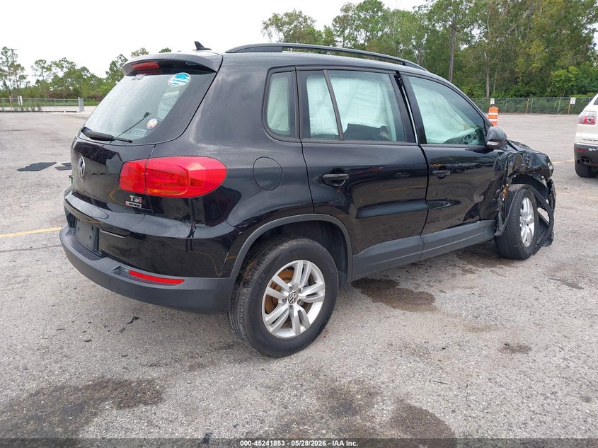 2017 Volkswagen Tiguan VIN WVGBV7AX3HW509616 IAAI salvage auction — RIGHT FRONT, Salvage Title, sold $2,200 on 2026-08-11 (photo 4)
