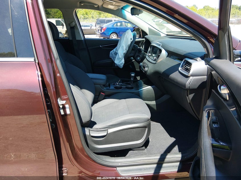 2019 Kia Sorento VIN 5XYPG4A52KG587603 IAAI salvage auction — RIGHT FRONT, Salvage (Tennessee), sold $1,900 on 2026-07-30 (photo 5)