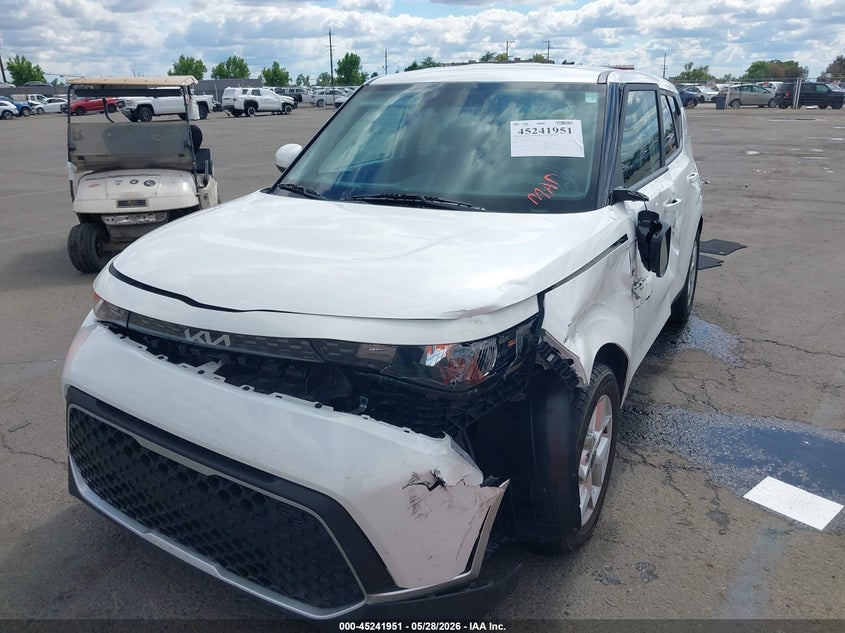 2023 Kia Soul VIN KNDJ23AUXP7865576 IAAI salvage auction — LEFT SIDE, Salvage Title, sold $3,125 on 2026-07-08 (photo 2)