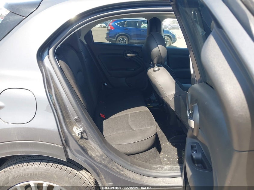 2023 Fiat 500x VIN ZFBNF3B13PP989122 IAAI salvage auction — SIDE, Salvage Title, sold $4,850 on 2026-08-02 (photo 8)