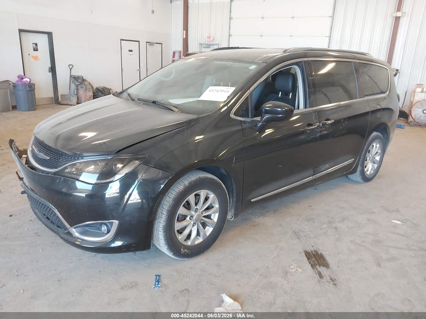 2019 Chrysler Pacifica VIN 2C4RC1BG2KR550503 IAAI salvage auction — FRONT END, Salvage Title, sold $4,900 on 2026-07-22 (photo 2)