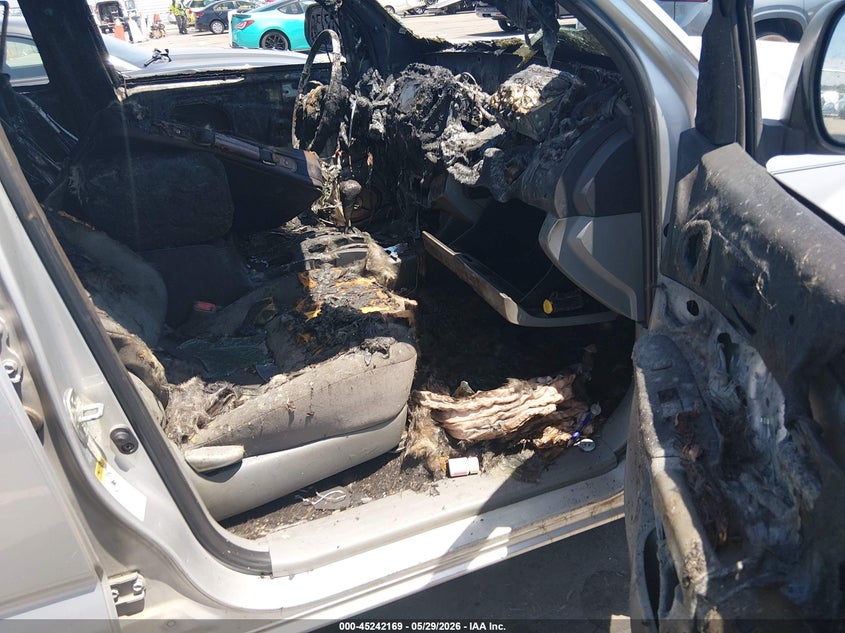 2013 Toyota Tacoma VIN 5TFJX4CN0DX026061 IAAI salvage auction — Burn Interior, Junk Receipt (North Carolina), sold $2,150 on 2026-07-08 (photo 5)