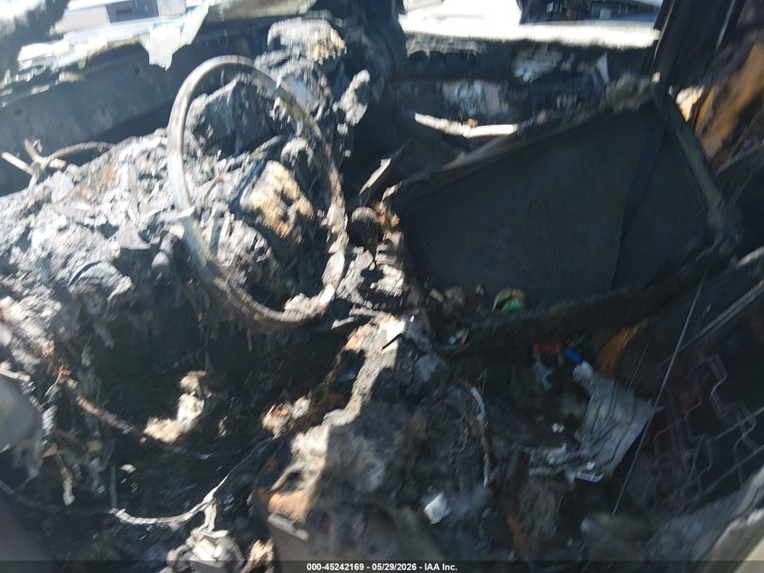 2013 Toyota Tacoma VIN 5TFJX4CN0DX026061 IAAI salvage auction — Burn Interior, Junk Receipt (North Carolina), sold $2,150 on 2026-07-08 (photo 6)