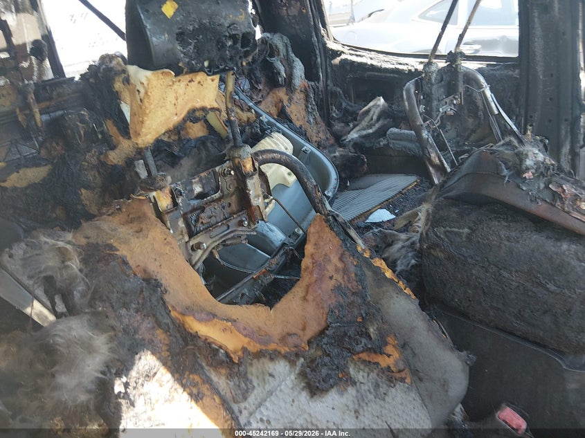 2013 Toyota Tacoma VIN 5TFJX4CN0DX026061 IAAI salvage auction — Burn Interior, Junk Receipt (North Carolina), sold $2,150 on 2026-07-08 (photo 8)