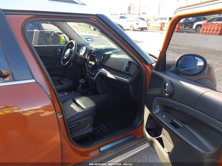 2018 Mini Countryman VIN WMZYT3C31J3D99666 IAAI salvage auction — WATER/FLOOD, Salvage (Texas), sold $2,500 on 2026-07-24 (photo 5)