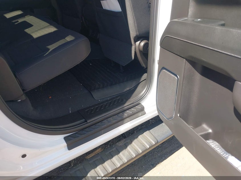2024 Gmc SIERRA VIN 3GTPUJEK4RG315007 IAAI salvage auction — REAR END, Salvage Title, sold $14,600 on 2026-07-29 (photo 8)