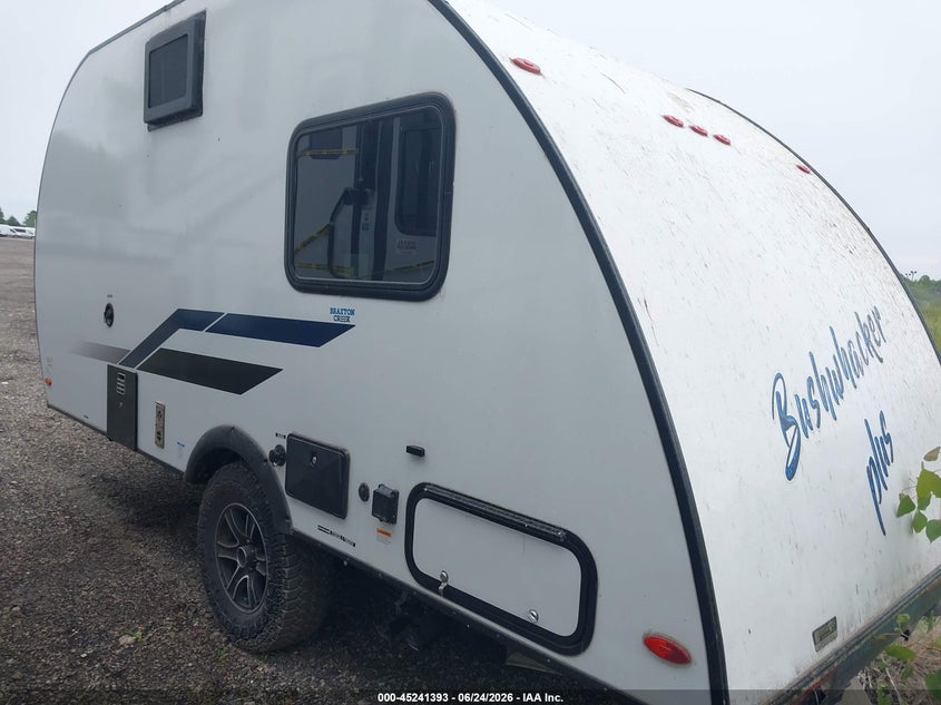 2022 Braxton creek Bushwhacker VIN 7HFB1KE17N17Y7584 IAAI salvage auction — WATER/FLOOD, Scrap (Michigan), sold $175 on 2026-07-29 (photo 3)