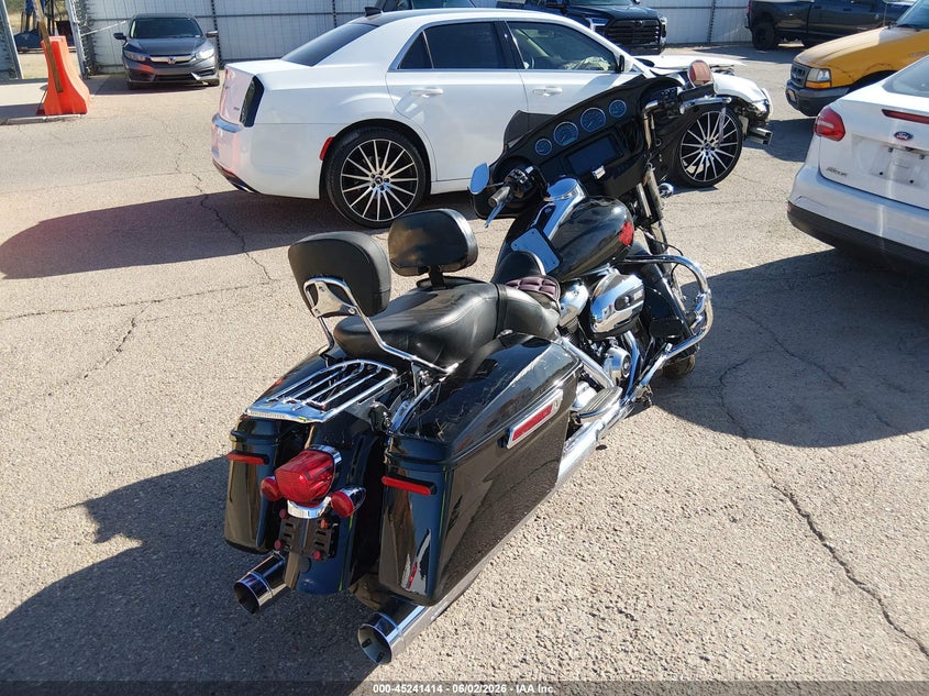 2019 Harley-davidson Electra glide VIN 1HD1FVC22KB676680 IAAI salvage auction — FRONT END, Salvage Title, sold $3,650 on 2026-07-07 (photo 3)
