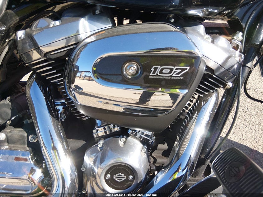 2019 Harley-davidson Electra glide VIN 1HD1FVC22KB676680 IAAI salvage auction — FRONT END, Salvage Title, sold $3,650 on 2026-07-07 (photo 9)