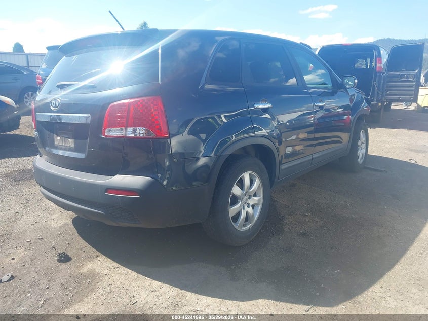 2013 Kia Sorento VIN 5XYKT3A18DG402275 IAAI salvage auction — FRONT & REAR, Bill Of Sale (Washington), sold $575 on 2026-07-07 (photo 4)