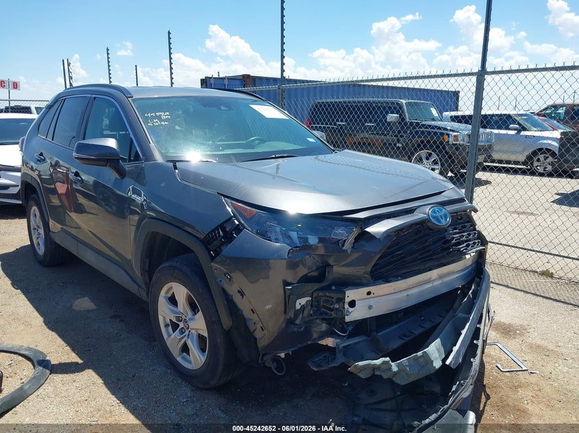 2020 Toyota Rav 4 VIN 2T3MWRFV7LW080405 — IAAI salvage auction photo