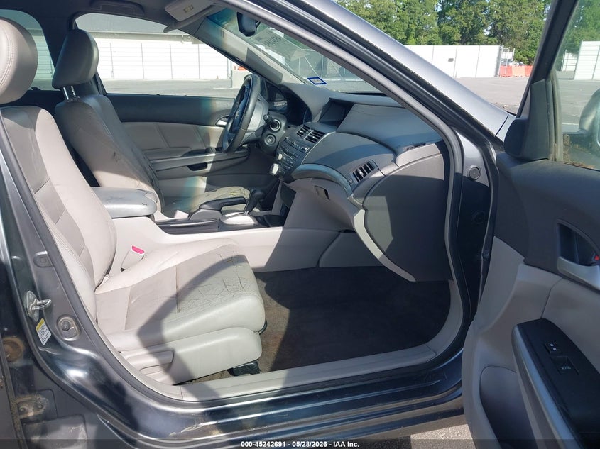 2008 Honda Accord VIN JHMCP26848C051530 IAAI salvage auction — NORMAL WEAR, Clear (Texas), sold $300 on 2026-07-29 (photo 5)