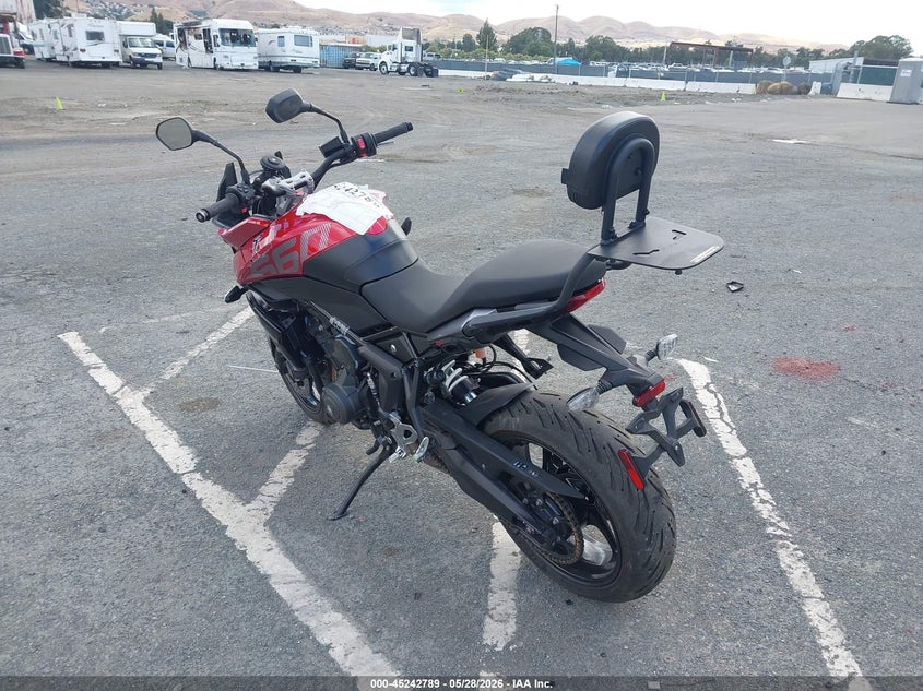 2025 Triumph motorcycle Tiger VIN SMTL22U1XSTCF5696 IAAI salvage auction — FRONT END, Salvage (California), sold $3,250 on 2026-07-29 (photo 3)