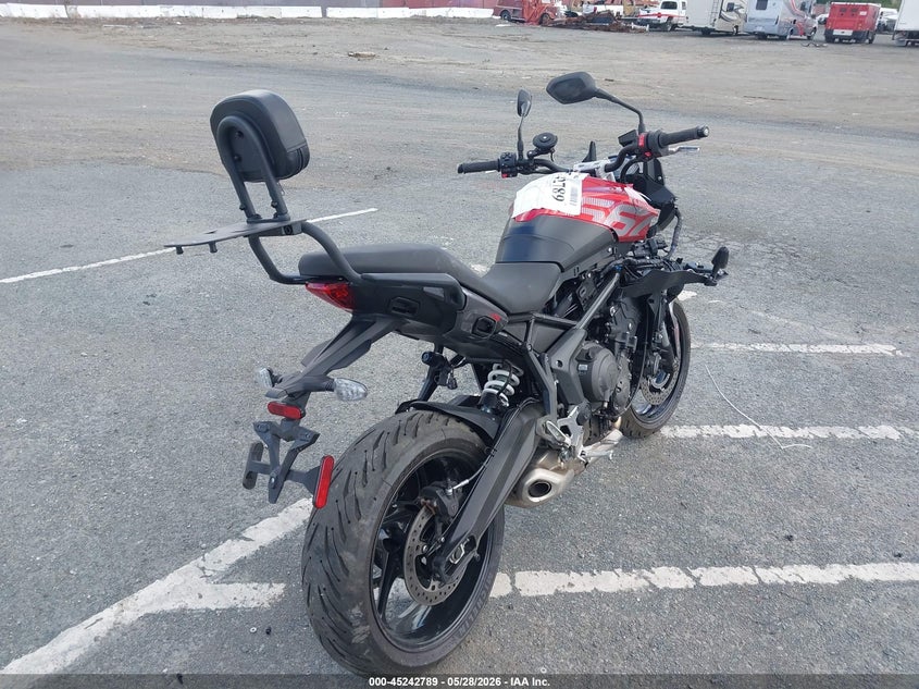 2025 Triumph motorcycle Tiger VIN SMTL22U1XSTCF5696 IAAI salvage auction — FRONT END, Salvage (California), sold $3,250 on 2026-07-29 (photo 4)