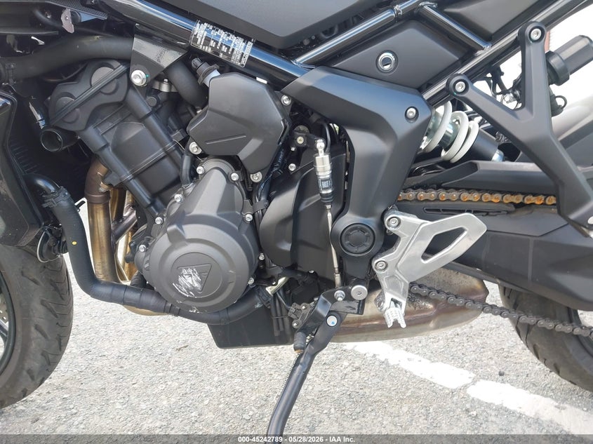 2025 Triumph motorcycle Tiger VIN SMTL22U1XSTCF5696 IAAI salvage auction — FRONT END, Salvage (California), sold $3,250 on 2026-07-29 (photo 9)