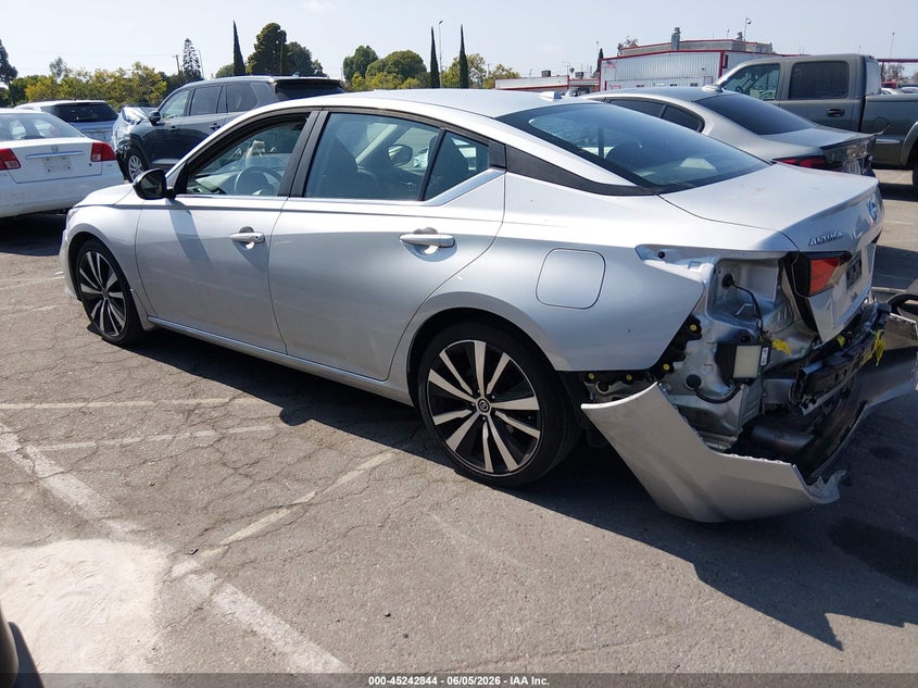2022 Nissan Altima VIN 1N4BL4CV1NN377726 IAAI salvage auction — REAR END, Salvage Title, sold $5,600 on 2026-07-09 (photo 3)