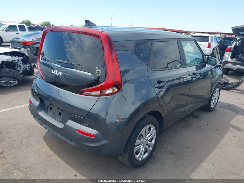 2022 Kia Soul VIN KNDJ23AU1N7802072 IAAI salvage auction — FRONT END, Salvage Title, sold $2,400 on 2026-07-14 (photo 4)