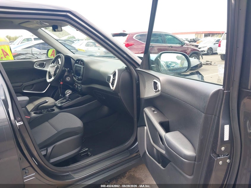 2022 Kia Soul VIN KNDJ23AU1N7802072 IAAI salvage auction — FRONT END, Salvage Title, sold $2,400 on 2026-07-14 (photo 5)