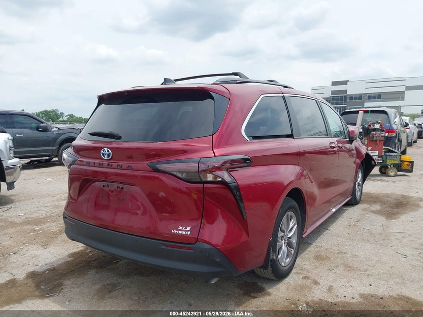 2024 Toyota Sienna VIN 5TDYRKEC4RS209579 IAAI salvage auction — FRONT END, Salvage Title, sold $20,000 on 2026-07-28 (photo 4)