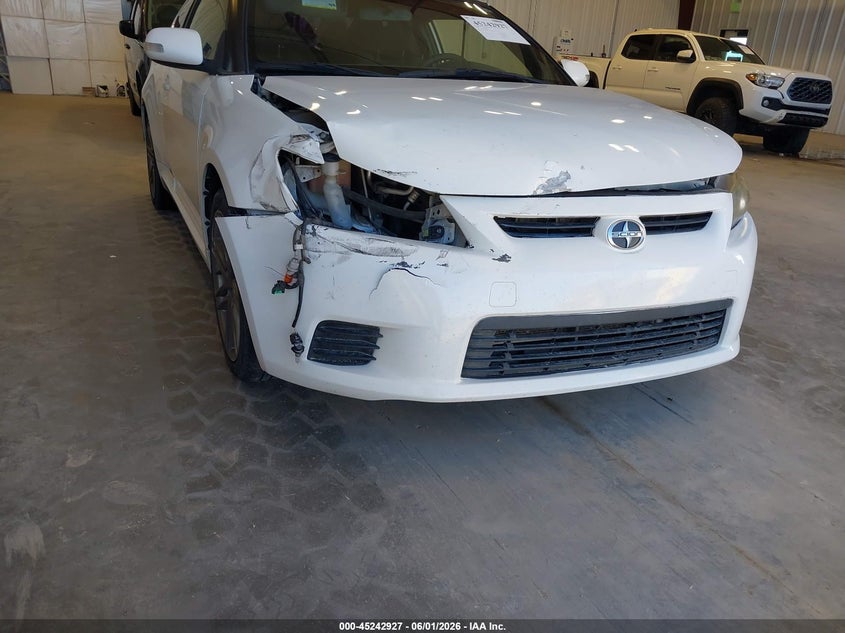 2013 Scion Tc VIN JTKJF5C72D3063641 IAAI salvage auction — RIGHT FRONT, Salvage Title, sold $275 on 2026-07-20 (photo 6)