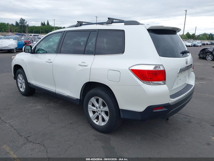 2012 Toyota Highlander VIN 5TDZA3EH9CS021256 IAAI salvage auction — RIGHT SIDE, Salvage (Oregon), sold $2,800 on 2026-07-09 (photo 3)