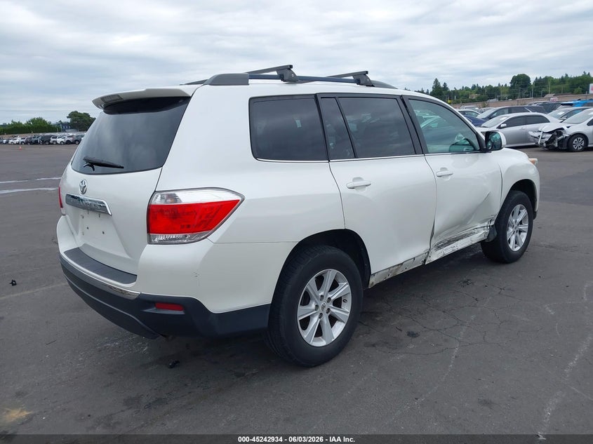 2012 Toyota Highlander VIN 5TDZA3EH9CS021256 IAAI salvage auction — RIGHT SIDE, Salvage (Oregon), sold $2,800 on 2026-07-09 (photo 4)