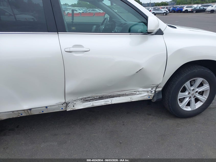 2012 Toyota Highlander VIN 5TDZA3EH9CS021256 IAAI salvage auction — RIGHT SIDE, Salvage (Oregon), sold $2,800 on 2026-07-09 (photo 6)