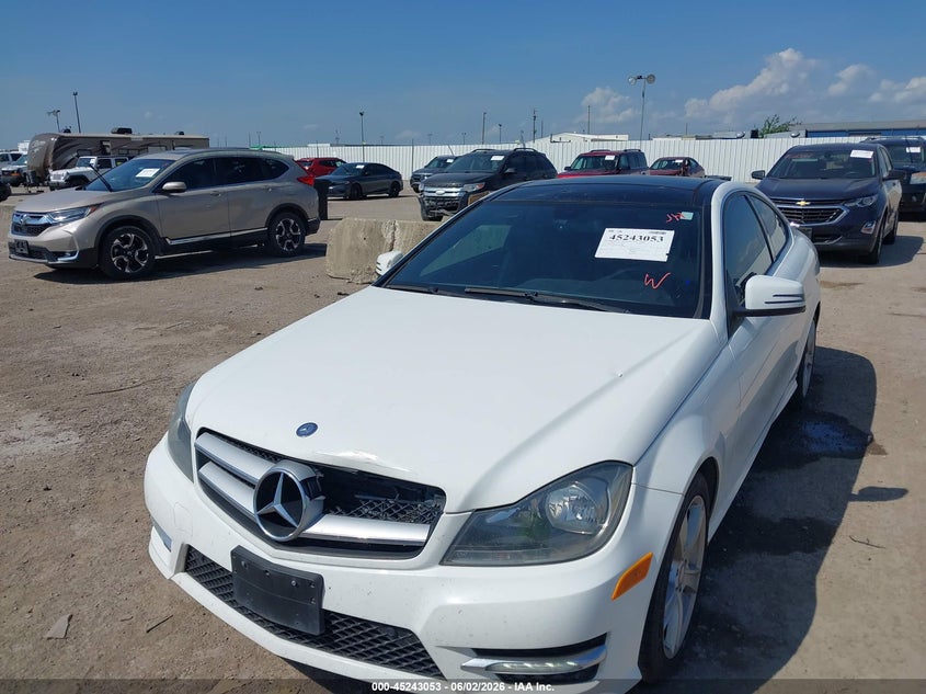 2013 Mercedes-benz C-klasse VIN WDDGJ4HB9DG061679 IAAI salvage auction — HAIL, Original (Texas), sold $2,150 on 2026-07-15 (photo 6)