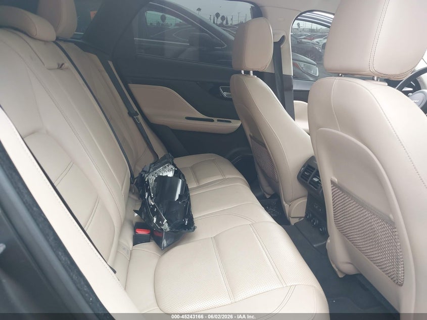 2017 Jaguar F-pace VIN SADCK2BV7HA063182 IAAI salvage auction — LEFT FRONT, Salvage Title, sold $4,550 on 2026-07-22 (photo 8)