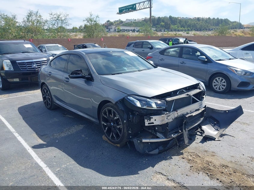 2026 BMW 2er VIN WBA83GG07T7T64529 IAAI salvage auction — FRONT END, Salvage Title, sold $15,750 on 2026-07-30 (photo 1)