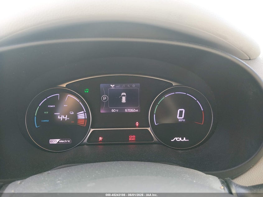 2018 Kia Soul ev + VIN KNDJP3AEXJ7032362 IAAI salvage auction — FRONT & REAR, Salvage Title, sold $725 on 2026-07-16 (photo 7)