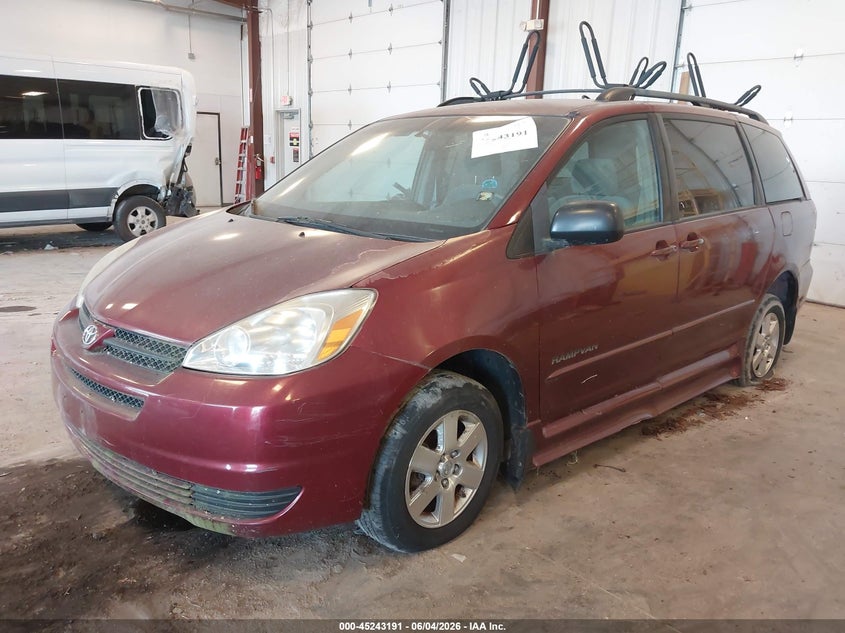 2005 Toyota Sienna VIN 5TDZA23C35S267059 IAAI salvage auction — NORMAL WEAR, Clear (Michigan), sold $925 on 2026-07-21 (photo 2)