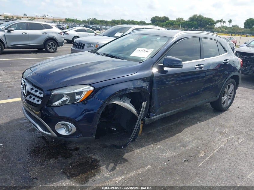 2019 Mercedes-benz Gla-klasse VIN WDCTG4EB5KJ552269 IAAI salvage auction — LEFT SIDE, Salvage Title, sold $3,950 on 2026-07-09 (photo 2)