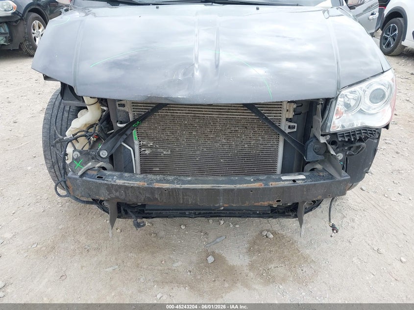 2015 Chrysler Town & country VIN 2C4RC1GGXFR655868 IAAI salvage auction — FRONT END, Salvage Title, sold $525 on 2026-07-19 (photo 6)