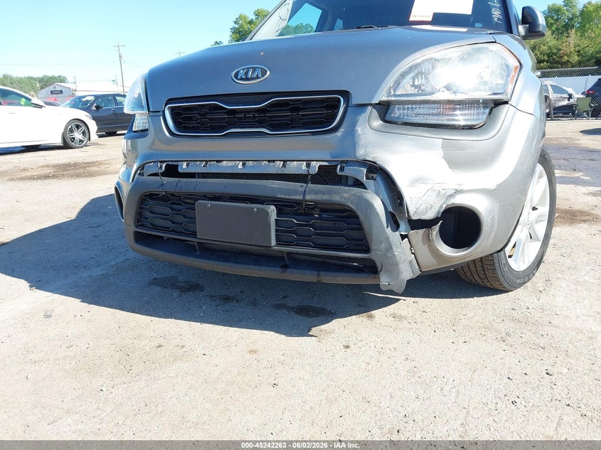 2012 Kia Soul VIN KNDJT2A64C7437439 IAAI salvage auction — FRONT END, Clear (Indiana), sold $300 on 2026-07-07 (photo 6)