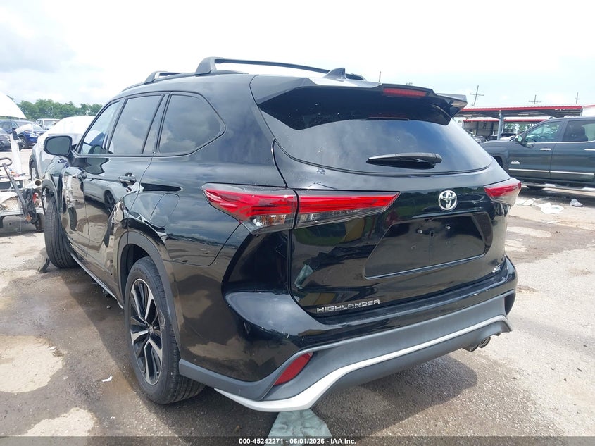 2021 Toyota Highlander VIN 5TDLZRAH6MS065062 IAAI salvage auction — FRONT END, Salvage Title, sold $10,750 on 2026-07-14 (photo 3)