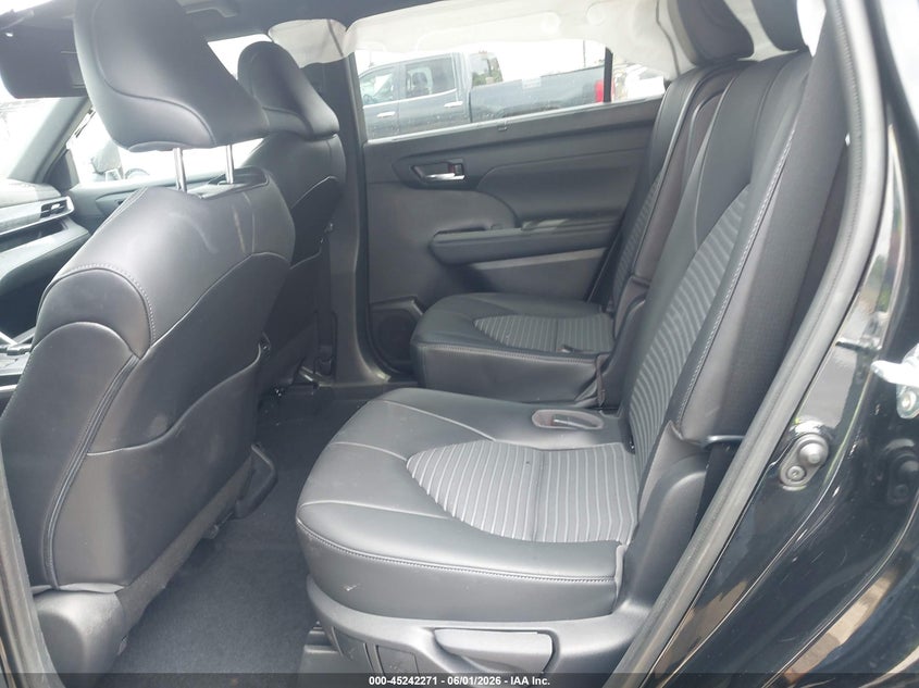 2021 Toyota Highlander VIN 5TDLZRAH6MS065062 IAAI salvage auction — FRONT END, Salvage Title, sold $10,750 on 2026-07-14 (photo 8)