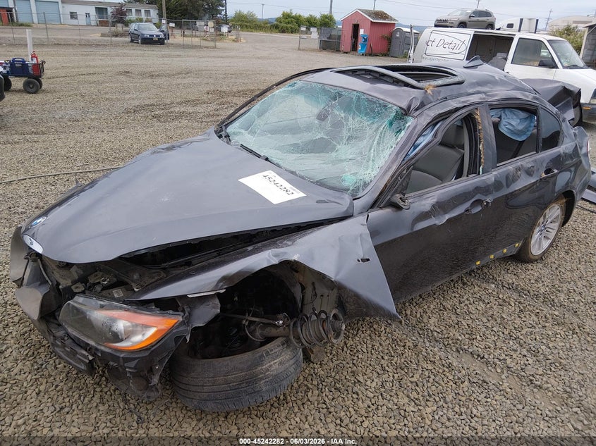 2007 BMW 3 series VIN WBAVC73517KP34798 IAAI salvage auction — ROLLOVER, Salvage (Oregon), sold $300 on 2026-07-20 (photo 6)