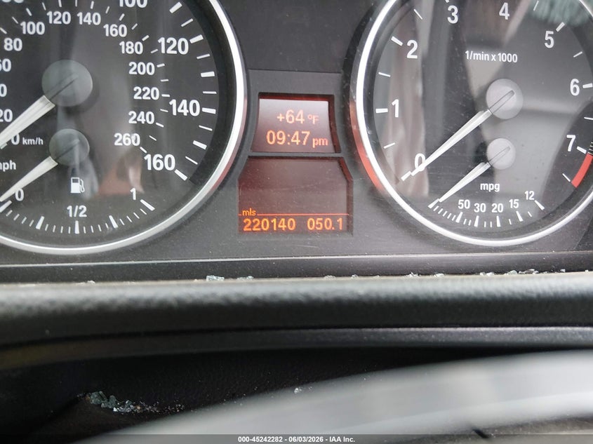 2007 BMW 3 series VIN WBAVC73517KP34798 IAAI salvage auction — ROLLOVER, Salvage (Oregon), sold $300 on 2026-07-20 (photo 7)