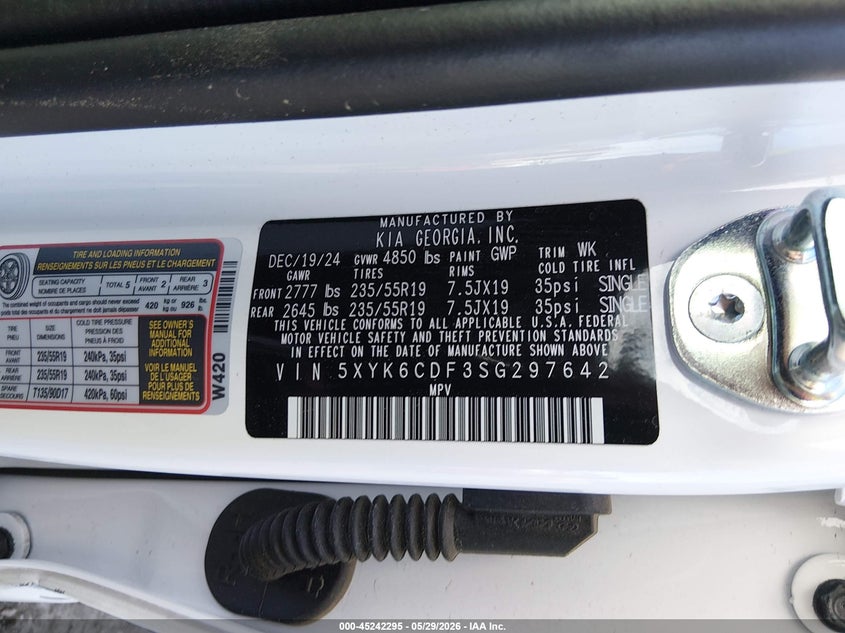 2025 Kia Sportage VIN 5XYK6CDF3SG297642 IAAI salvage auction — SIDE, Salvage Title, sold $11,400 on 2026-07-29 (photo 9)